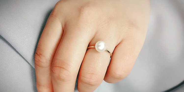 how to clean and store pearl ring